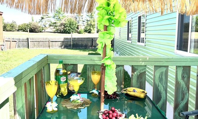 Red Deer Bed & Breakfast | Red Deer Entire Home Away from Home 2Beds 1Bath