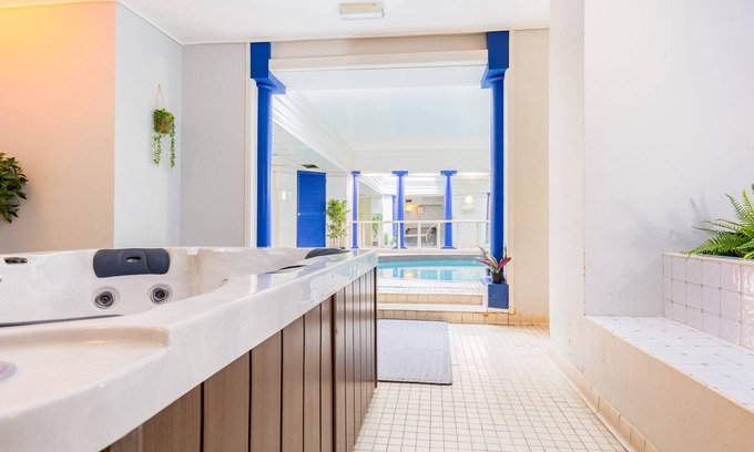 South Cliff Apartment | Red Lea Apartments