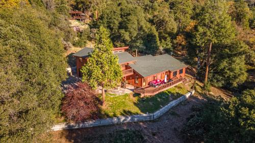 Oakhurst House | Red Oasis