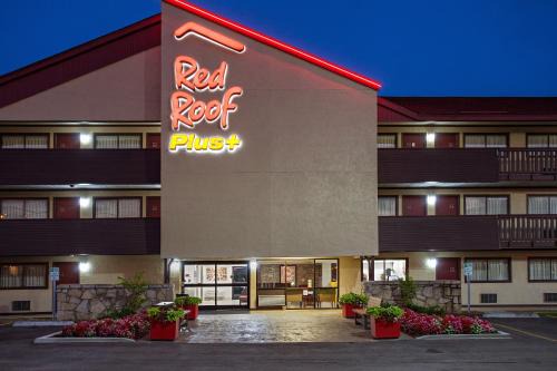 Nashville Hotel | Red Roof Inn PLUS+ Nashville Fairgrounds