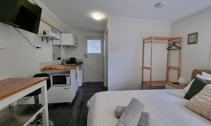 Redcliffe House | Redcliffe Homestay