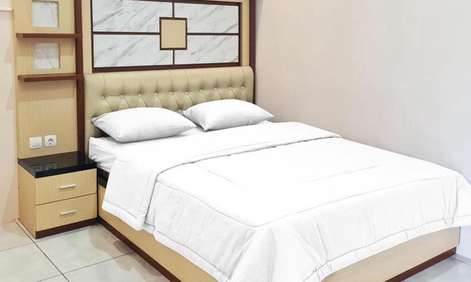 Sampit Hotel | RedDoorz @ Jalan Nyai Enat Sampit