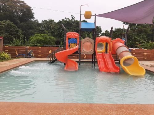 Sanchez-Mira Hotel | RedDoorz @ Lazarian Hotel and Resort Cagayan Valley