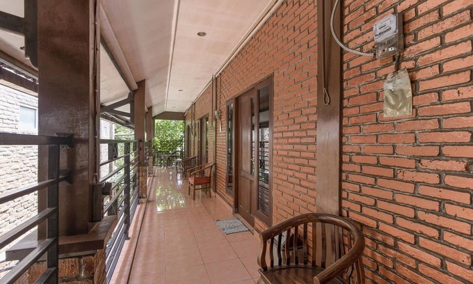 Ragunan House | RedDoorz Plus @ Ampera Raya