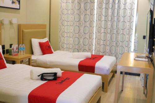 Bakilid Hotel | RedDoorz Plus @ AS Fortuna Cebu