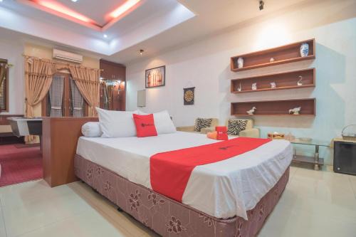 Bandung Hotel | RedDoorz Syariah near Margahayu Raya