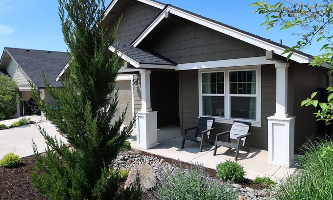 Redmond House | Redmond House: Long-Term Stay Sept/Oct 2023
