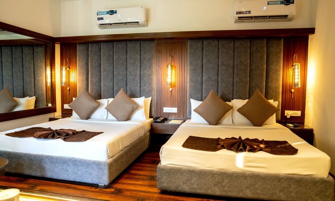 Panchkula Hotel | Redwood Resort