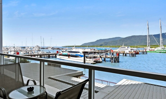 Cairns Central Business District Apartment | Reef - Waterfront City Pool Sauna Gym