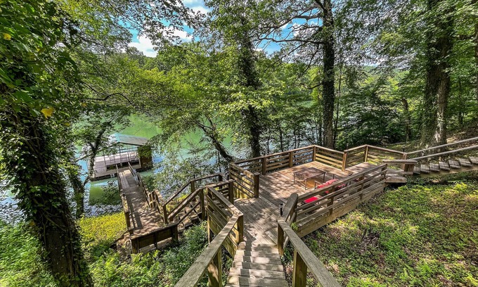 Wilburn House | Reel Comfort Cabin ~ on the Little Red River