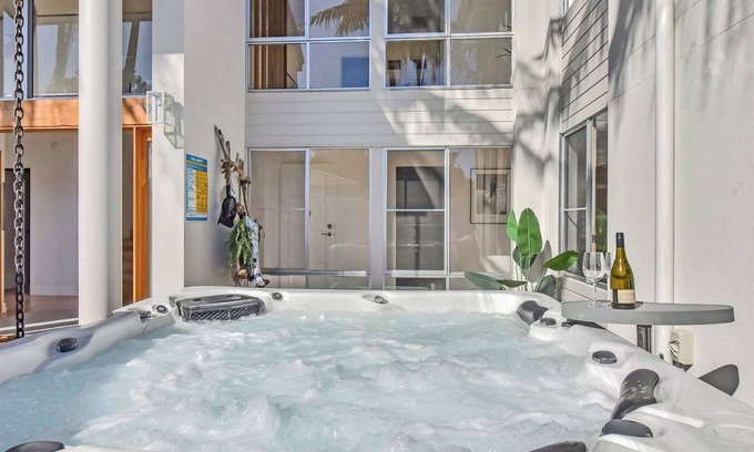 Soldiers Point House | Reflections at Sunset Beach - a stunning 5-bedroom, absolute waterfront property at Soldiers Point