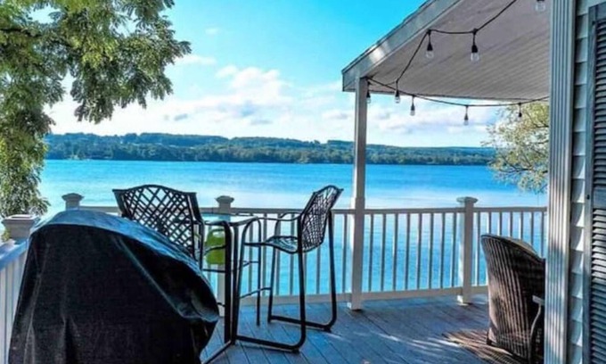 Penn Yan Cottage | Reflections on Keuka