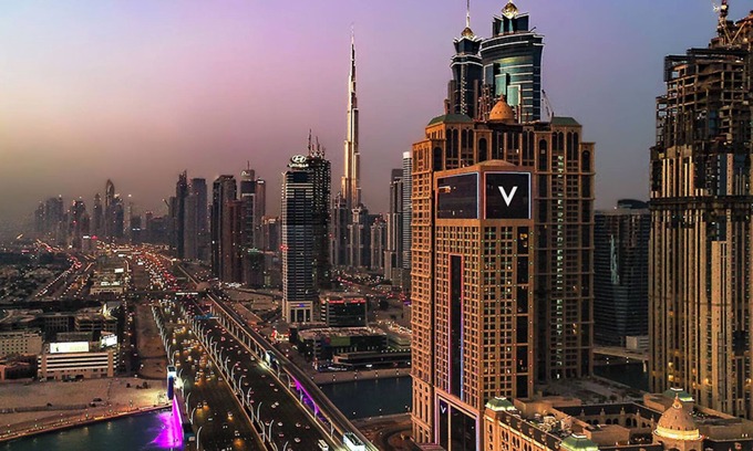 Sheikh Zayed Road Apartment | Regal Heights - Grand Deluxe King Suite in Business Bay, Dubai. Pet -Friendly!
