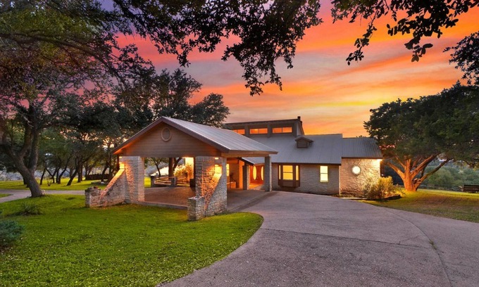 Spicewood House | Regal riverfront home with 2 cabins & private dock - 2 miles to marina