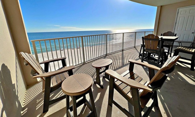 Ono Island Condo | Regency Isle 703 2 Bedroom Condo by RedAwning