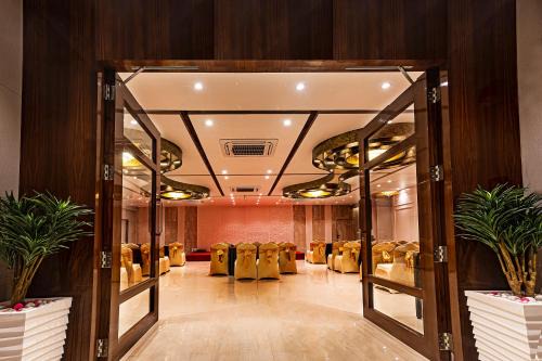 Sambalpur Hotel | Regenta Inn Sambalpur, Farm Road