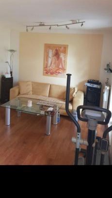 Gerresheim Apartment | Regi's home