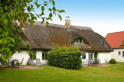 Neuenkirchen House | Reihenhäuser im Hafendorf Vieregge auf Rügen, cleaning included