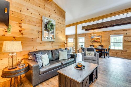 Murphy House | Relax Fireside! Creek Cabin 9 Mi to Dtwn Murphy