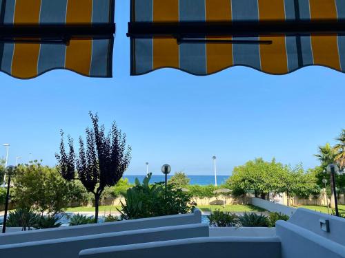Alcossebre Apartment | Relax frente al mar - Tu bajo con vistas