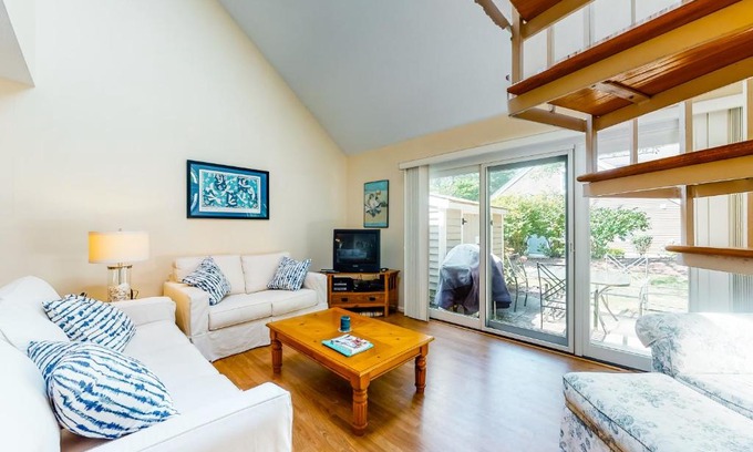 Brewster House | Relaxing Cape Getaway