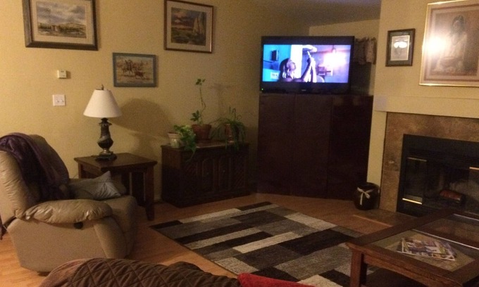Ruidoso Downs House | Relaxing, comfortable, spacious home