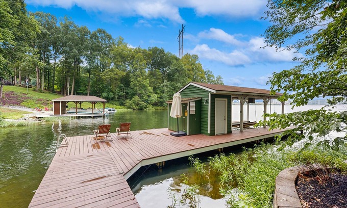 Bumpass Cabin | Relaxing lakeside cabin with private dock, firepit, boat ramp and water access