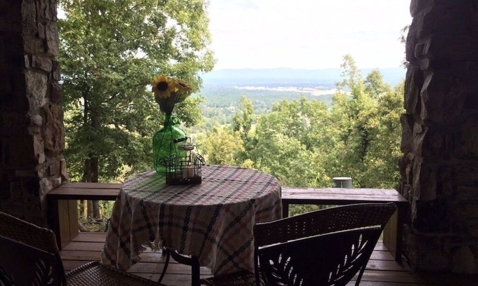 Mena House | Relaxing Mountain Top Retreat