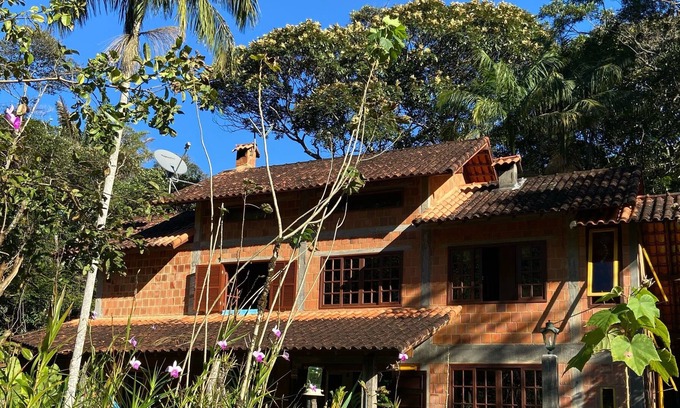 Lumiar House | Relaxing refuge in nature
