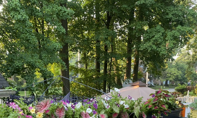 Teaneck House | Relaxing room in private house close to New York City