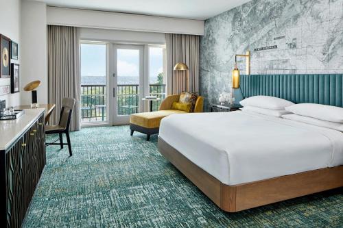 East Florence Hotel | Renaissance Shoals Resort & Spa