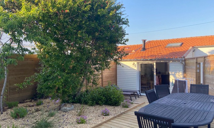 Barbatre Cottage | Renovated Beach House with Terrace and WiFi, 500m from Boucholeurs Beach