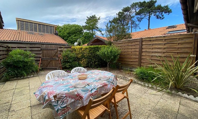 Capbreton Villa | Renovated Patio Villa with Large Terrace, BBQ, and Parking