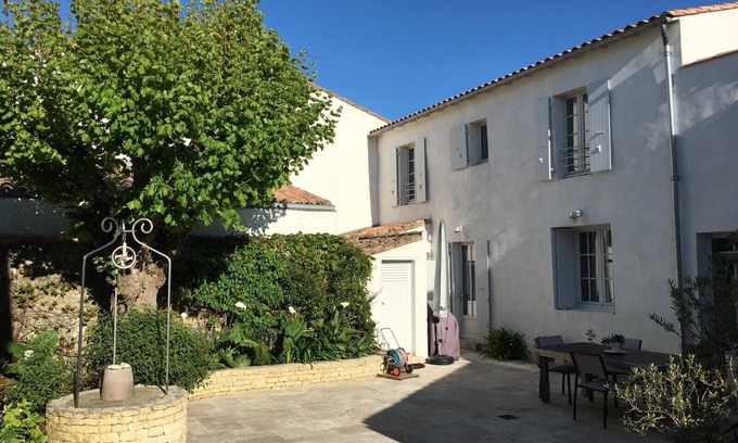 Loix House | Renovated Rhetish house in the heart of the village