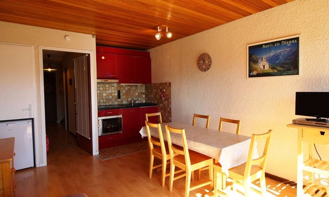 Auris Apartment | Renovated studio cabin at the foot of the slopes, 6 pers, near services