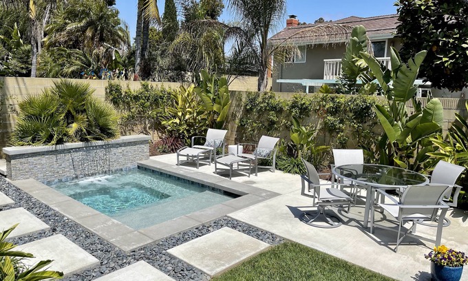 Huntington Beach House | Renovated sunny single story with large yard near beach