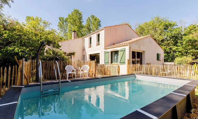 Saint-Jean-de-Monts Villa | Rent Your Dream House with heated swimming pool in Saint Jean de Montsnn