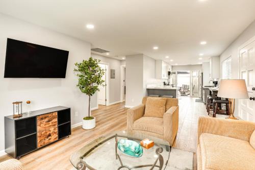 La Palma House | Rental with Pool Access about 8 Mi to Disneyland