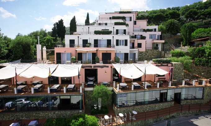 Bergeggi Apartment | Residence Borgo San Sebastiano