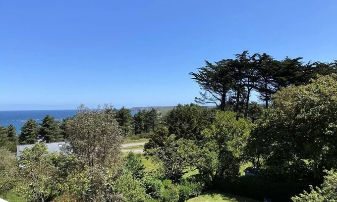 Pleherel-Plage-Vieux-Bourg Apartment | Residence De La Plage - 2 Rooms for 4 People