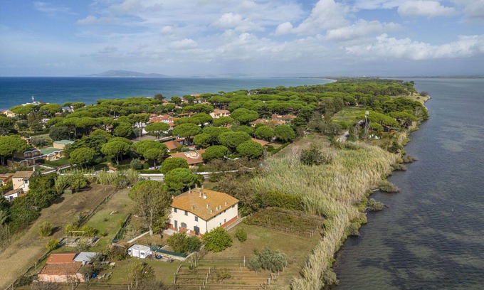 Giannella Apartment | Residence in Giannella with 2 bedrooms sleeps 6