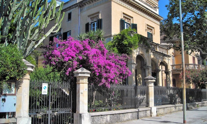 Mondello Villa | Residenza 1921 - Wonderful Art Nouveau Villa at 200mt from the beach