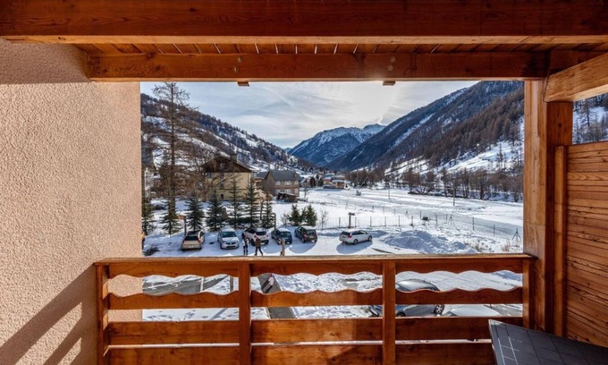 Abries Apartment | Resort center, fitness, swimming pool, parking, tv, ski locker, 64-69m², Abriès