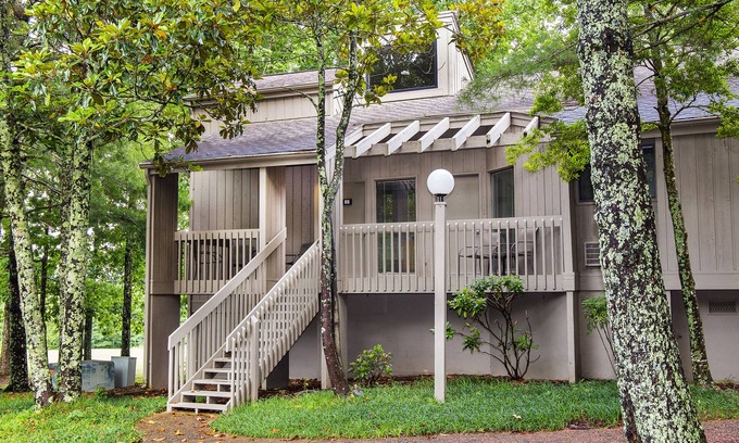 Fairfield Glade Condo | 🌄Resort Vacations at Fairfield Glade TN Fabulous Golf Villa, two bedrooms with 4 beds!