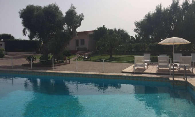 Syracuse House | Resort Villa Isola 21