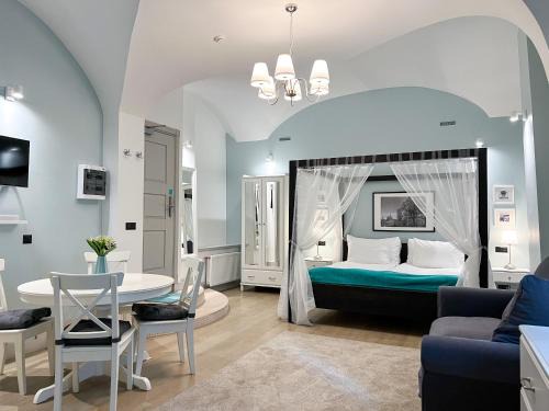 Old Town Apartment | Revelton Suites Riga