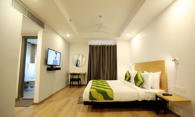 Chhatarpur Hotel | Revking at Rudra INN