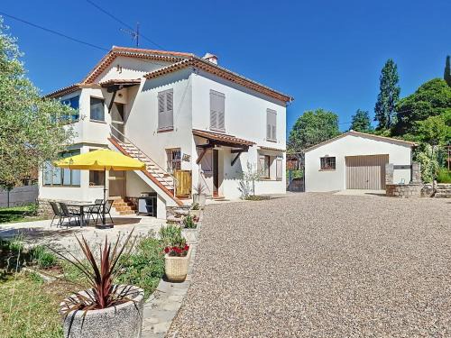 Montauroux House | Rez de villa de charme à Montauroux près du lac Saint-Cassien, 2 chambres, jardin privatif - FR-1-779-16