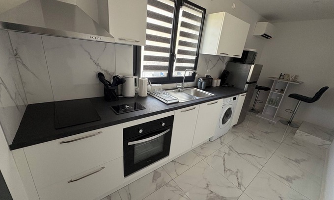 Alata Apartment | Rez de villa tour confort near Ajaccio with panoramic view of Mont Gozzi