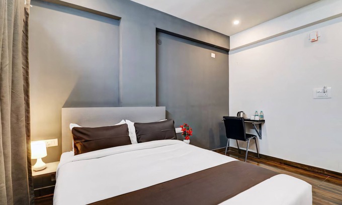 Electronics City Hotel | RG Suites EC II